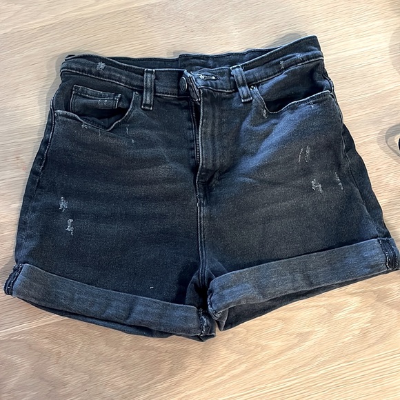 ❤️2 for $20❤️ BDG mom high rise shorts - Picture 1 of 2